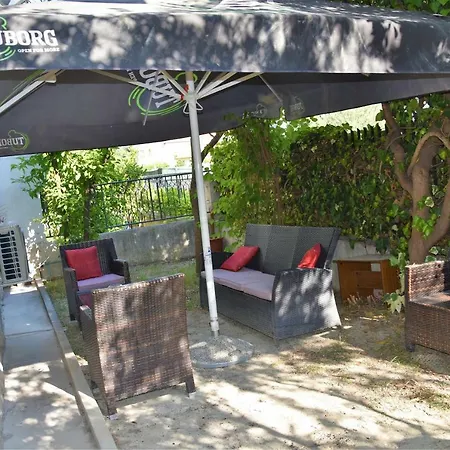 Apartment Jadran *